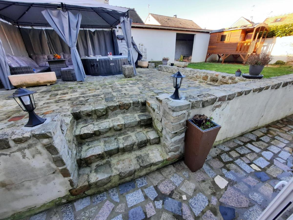 Villa Confortable Avec Jacuzzi A Chevannes Chevannes  Exterior foto